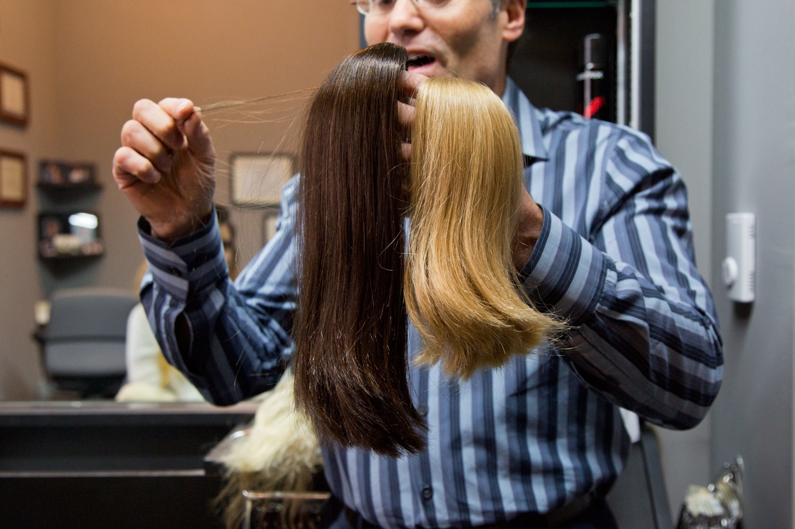 Dino Dondiego demonstrating human hair samples